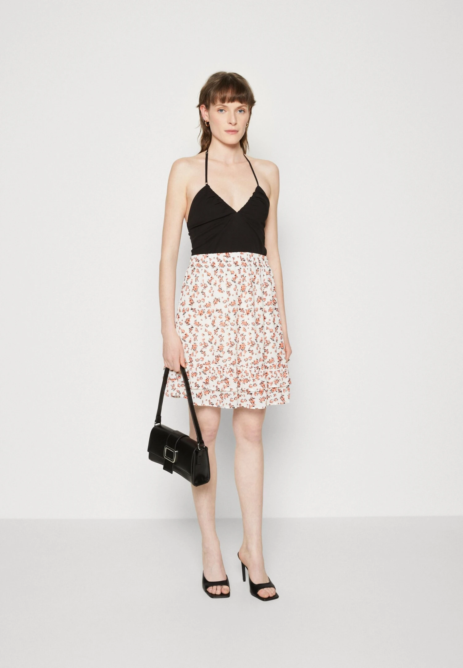 MOSS COPENHAGEN Eomina Rikkelie Skirt - Jupe TrapĂšze - Apricot â Image 2