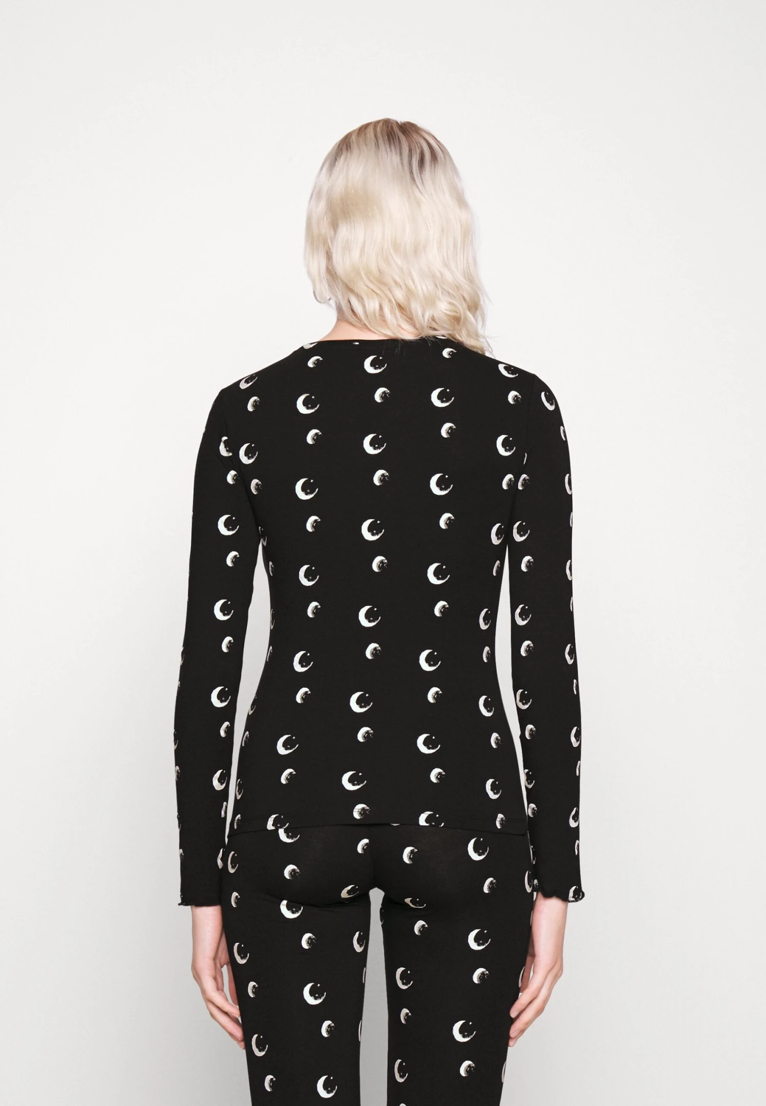 Olivelove O Neck - T-Shirt À Manches Longues - Black – Image 3