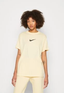 Nike Sportswear Tee - T-Shirt Basique - Pale Vanilla